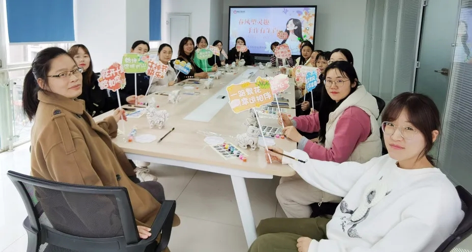 春风塑灵趣 手作有灵肖——悟空组织凤翔泥塑体验庆祝三八妇女节